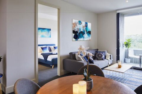 Apt Walking Distance To MCG & Epworth Hospital - Accommodation Port Macquarie 0