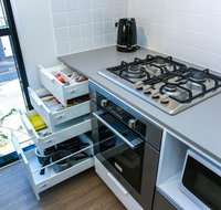 Vibrant Inner City Living - Accommodation Port Macquarie