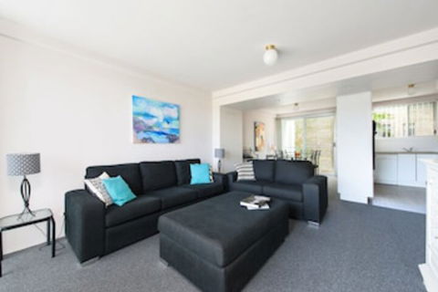 9 Cirrus At Fingal Bay - Accommodation Port Macquarie 0