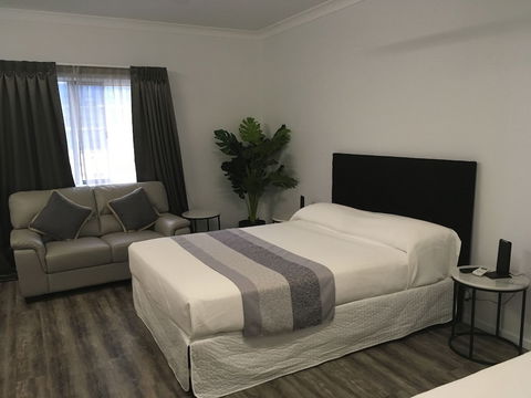 Escape On Lake - Accommodation Port Macquarie 5