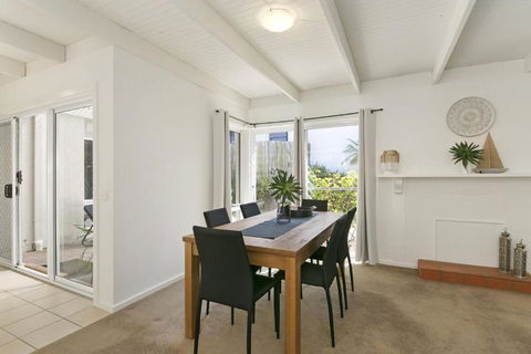 Mysa Anglesea Sleeps 7 WiFi Netflix Cafes Shops - Accommodation Port Macquarie 5