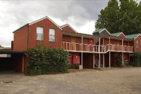 Railway Motel Myrtleford - Accommodation Port Macquarie 0