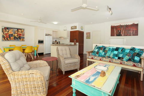 Unit 1 On The Park Coolum Beach - Accommodation Port Macquarie 7