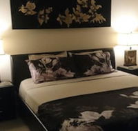 Palm Lakeside - Bowen Whitsundays Wifi Netflix Private Cool Luxury - Accommodation Port Macquarie