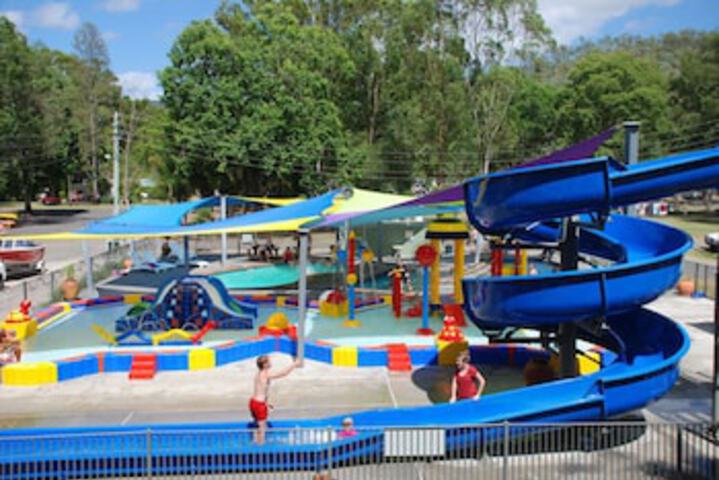 Cania QLD Accommodation Port Macquarie