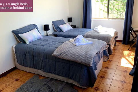 Wollongong Train Station Holiday House - Accommodation Port Macquarie 4