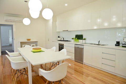 7 Gilmore Smiths Beach House - Accommodation Port Macquarie 6