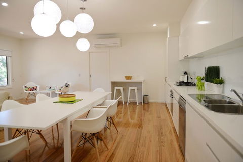 7 Gilmore Smiths Beach House - Accommodation Port Macquarie 3
