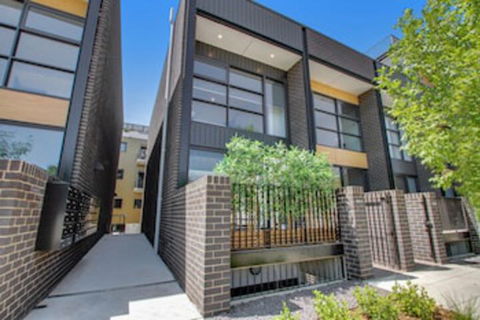 Accommodate Canberra - Parbery - Accommodation Port Macquarie 0