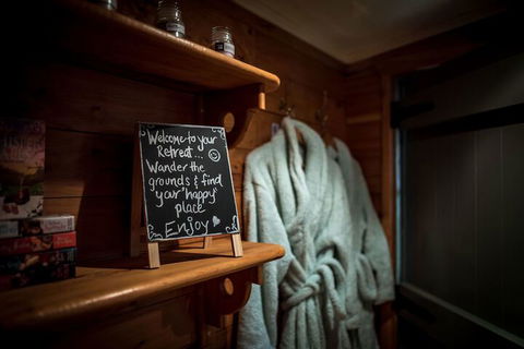 Guide Falls Cottage - Accommodation Port Macquarie 1