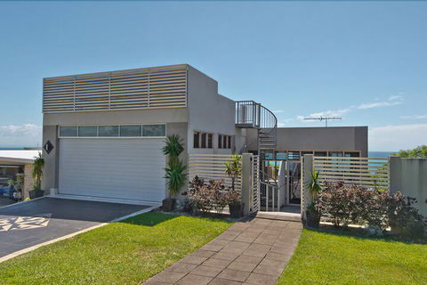 Tangalooma Sea Change - Accommodation Port Macquarie 1