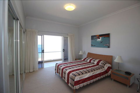 Deep Blue 12 - Accommodation Port Macquarie 1
