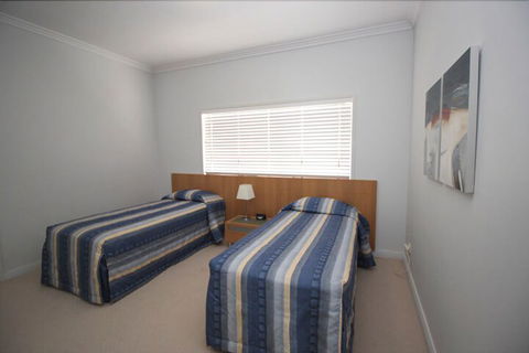 Deep Blue 12 - Accommodation Port Macquarie 6