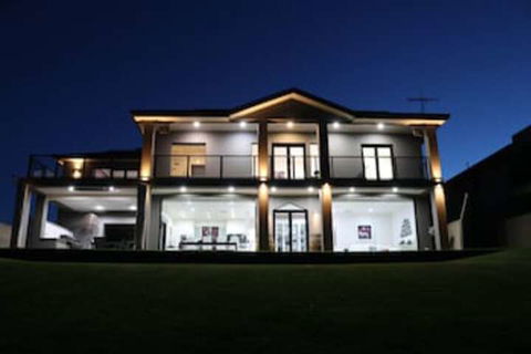 River Devine Murray Bridge - Accommodation Port Macquarie 0
