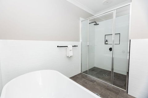 Best Central Wagga Townhouse - Accommodation Port Macquarie 7