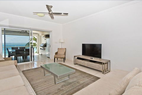 Deep Blue 20 - Accommodation Port Macquarie 3