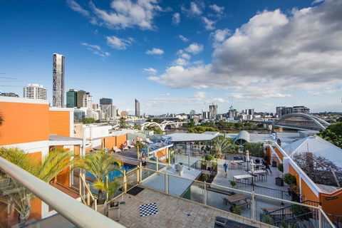 Wesley Art Studio Paint & Stay Plus Tour - Hostel - Accommodation Port Macquarie 1