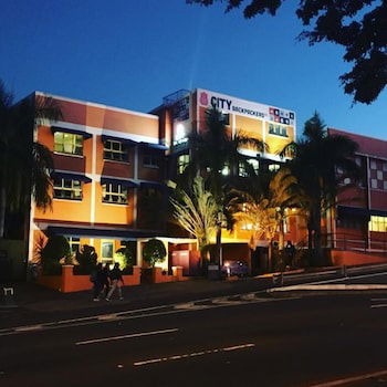 Wesley Art Studio Paint & Stay Plus Tour - Hostel - Accommodation Port Macquarie 2
