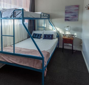 Wesley Art Studio Paint & Stay Plus Tour - Hostel - Accommodation Port Macquarie 5