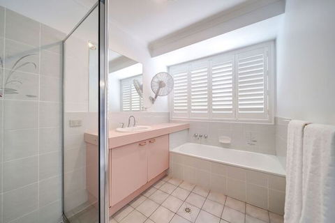 Best Location Welcoming Home - Accommodation Port Macquarie 5