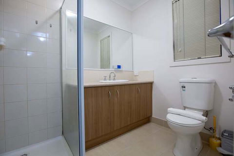 104 Sanctuary Lake Donatella Retreat - Accommodation Port Macquarie 5