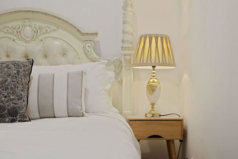 HomeHotel Cozy Duplex In Serene Suburb - Accommodation Port Macquarie 3
