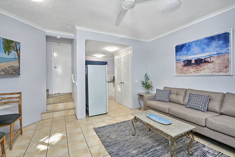 Tropical Oasis Near Beach - Accommodation Port Macquarie 4