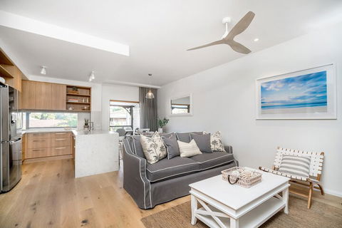 A PERFECT STAY - Luxe & Bloom - Accommodation Port Macquarie 1