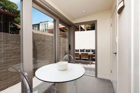 Spacious City 2 BR House Fit 6 PP - Accommodation Port Macquarie 1