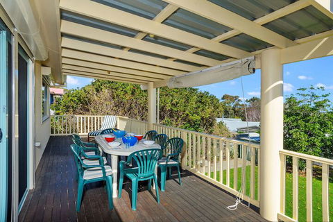 22 Broadbeach Drive - Accommodation Port Macquarie 4