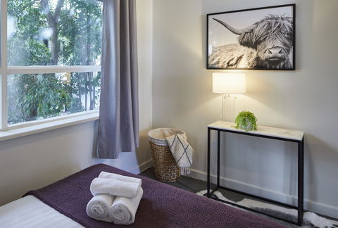 1 Bedroom Apt With Parking Stroll To Elwood Beach - Accommodation Port Macquarie 2