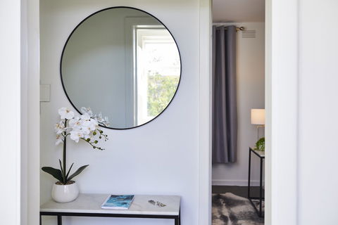 1 Bedroom Apt With Parking Stroll To Elwood Beach - Accommodation Port Macquarie 3