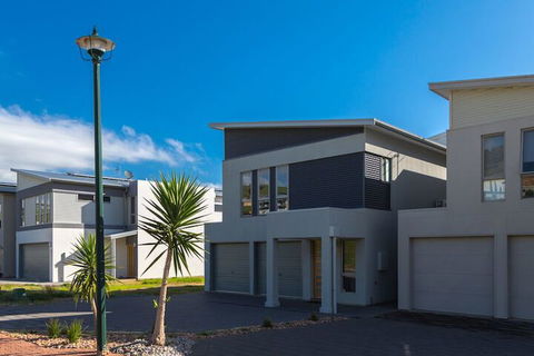 Time Away 50 Turnberry Drive - Accommodation Port Macquarie 1
