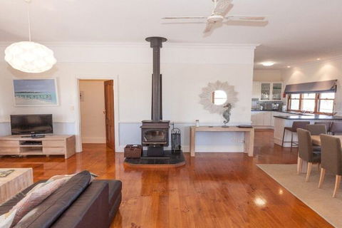 The Banksia 3 Banksia Court - Accommodation Port Macquarie 2