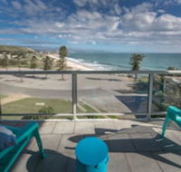 King of North Bay 103 Gold Coast Drive - Accommodation Port Macquarie