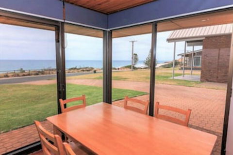 Gold Coast Views 10 Gold Coast Drive - Accommodation Port Macquarie 0