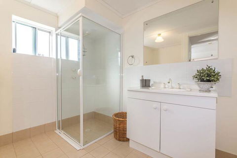 Carrickalinga Seahaven: Coastal Escape 4brm 29 Riverview Drive - Accommodation Port Macquarie 7