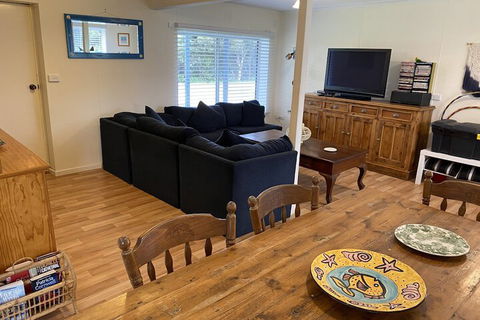 Carrickalinga Seahaven: Coastal Escape 4brm 29 Riverview Drive - Accommodation Port Macquarie 4