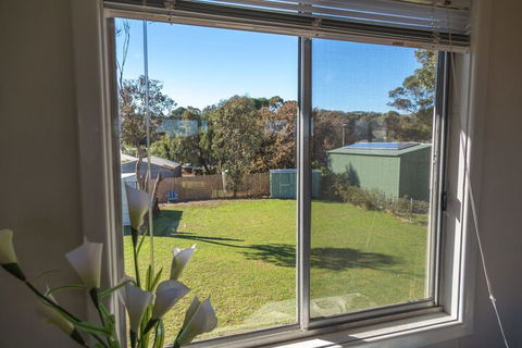 Carrickalinga Seahaven: Coastal Escape 4brm 29 Riverview Drive - Accommodation Port Macquarie 3