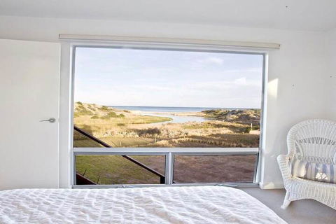 Stones Throw 26 River View Drive - Accommodation Port Macquarie 3