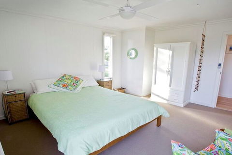 Stones Throw 26 River View Drive - Accommodation Port Macquarie 7