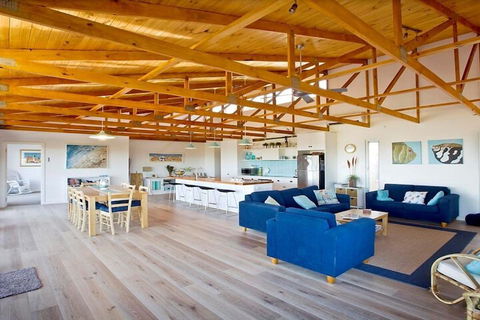 Stones Throw 26 River View Drive - Accommodation Port Macquarie 4