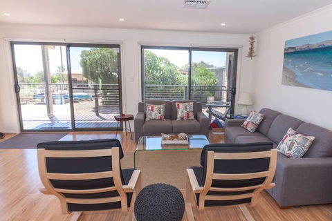 Lady Bay Getaway 12 Lady Bay - Accommodation Port Macquarie 4