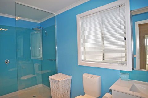 THE Esplanade 4 Free Wifi & Foxtel - Accommodation Port Macquarie 5