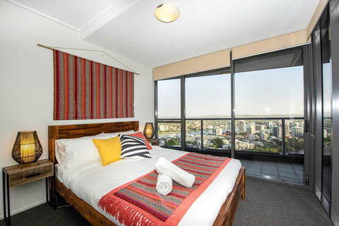 CBD African Charm, Story Bridge & River Views - Accommodation Port Macquarie 7