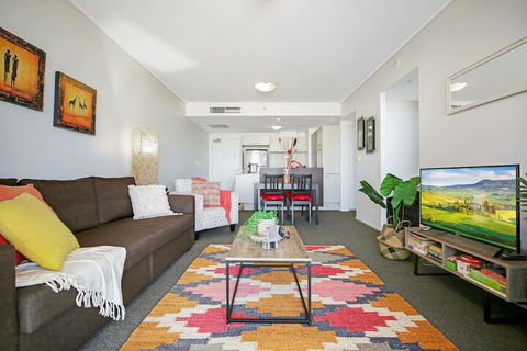 CBD African Charm, Story Bridge & River Views - Accommodation Port Macquarie 4