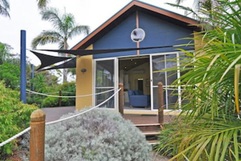 THE Sails 4 Linen Included Central Location - Accommodation Port Macquarie 0