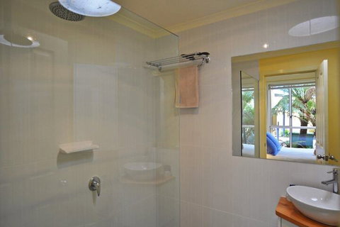 THE Sails 4 Linen Included Central Location - Accommodation Port Macquarie 2
