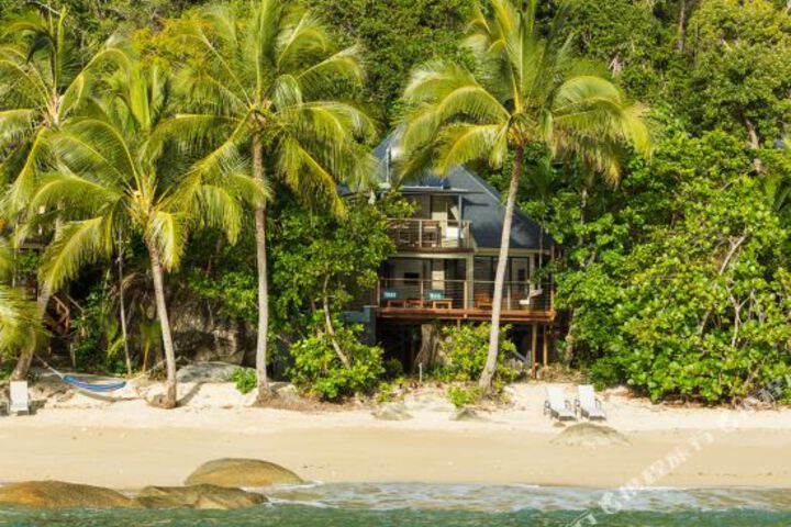 Bedarra Island QLD Accommodation Port Macquarie