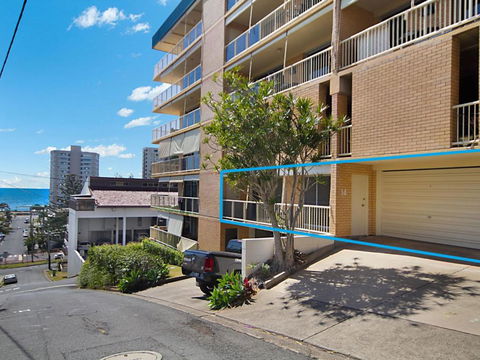Woobera Unit 14 On The Hill Overlooking Tweed Heads & Coolangatta - Accommodation Port Macquarie 5